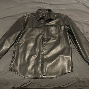 H&M Black Regular Fit Coated Shirt Faux Leather Shirt Jacket Size Medium